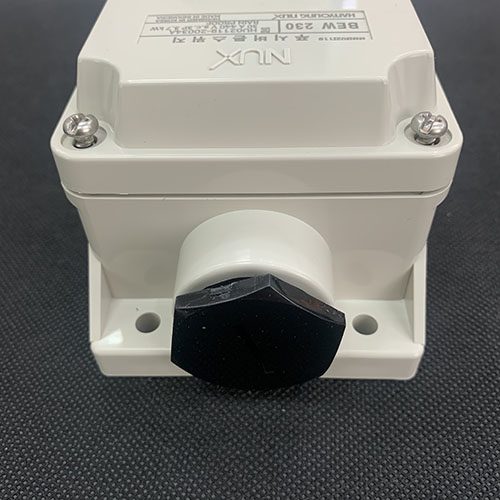 Công tắc nguồn đóng cắt trực tiếp động cơ điện bằng nút ấn BEW-230 - Ảnh 4