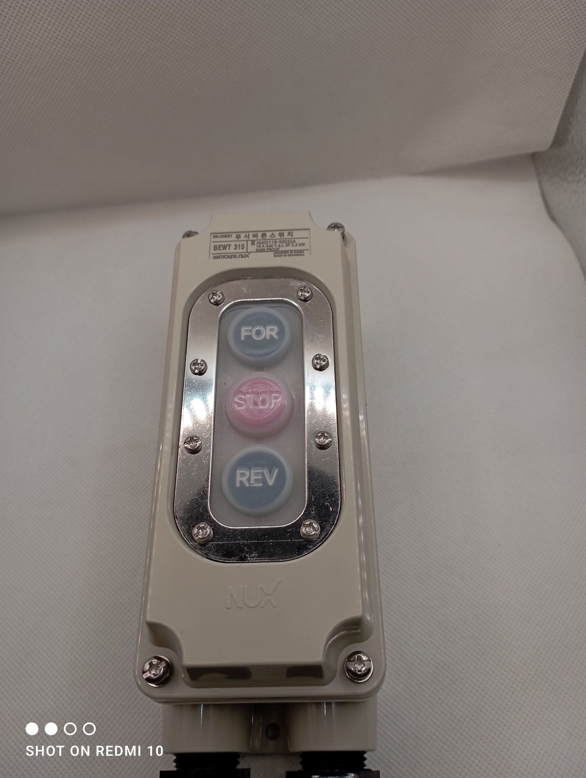 Công tắc nguồn đóng cắt trực tiếp động cơ điện bằng nút ấn BEWT-315 - Ảnh 2