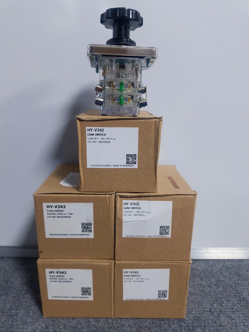 Chuyển mạch volt - ampe HY-V343-10A - Ảnh 2