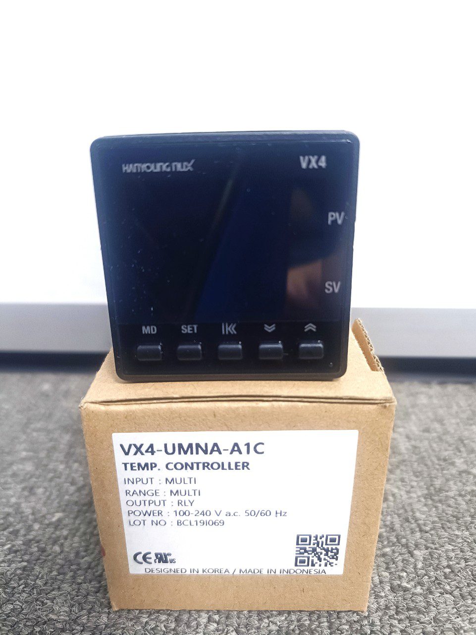 Bộ điều khiển nhiệt độ Hanyoung VX4-UMNA-A1C
