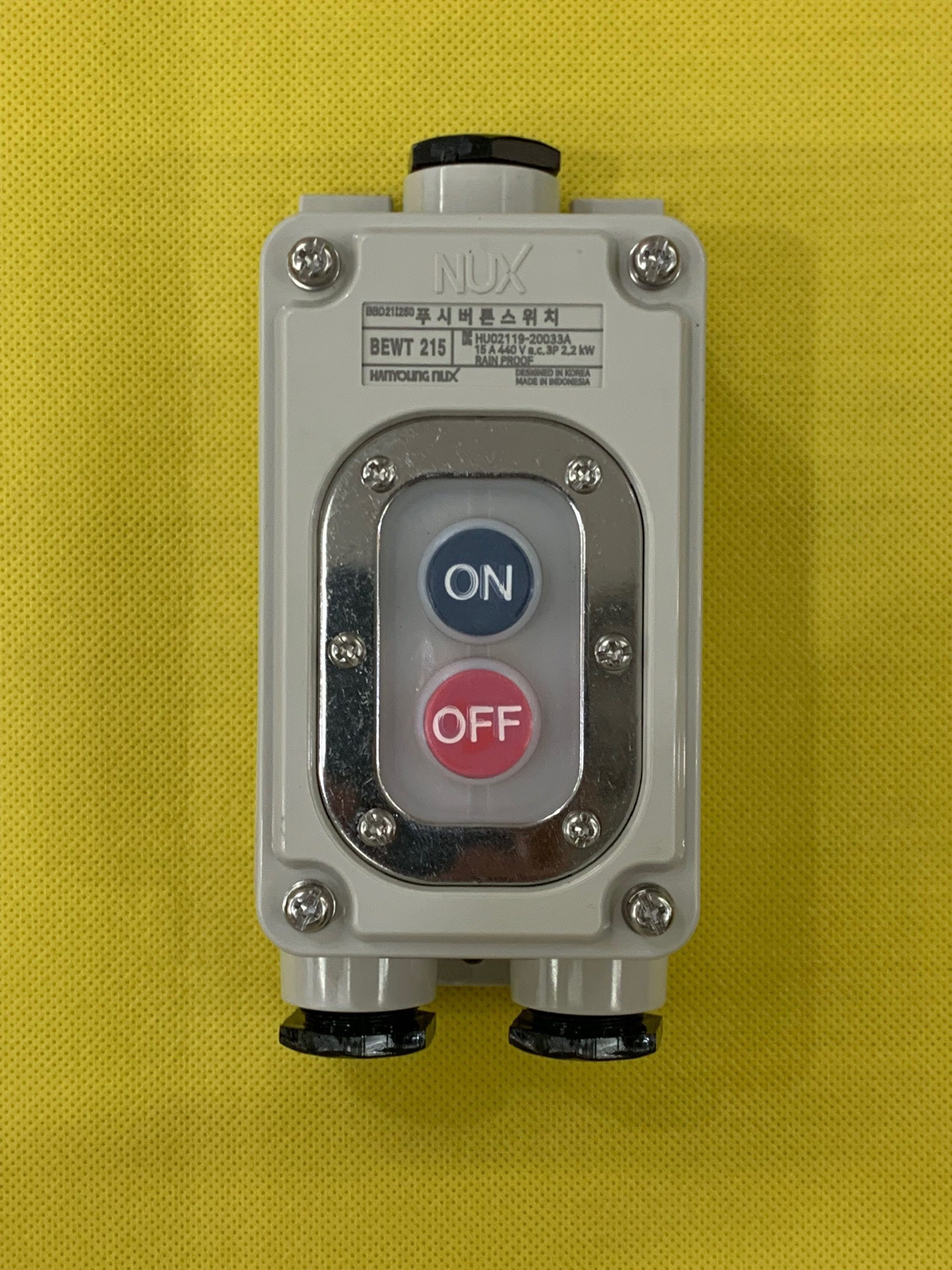 Công tắc nguồn đóng cắt trực tiếp động cơ điện bằng nút ấn BEWT-215