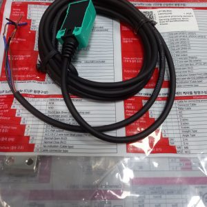 Alternative view of Cảm biến từ DC 3 dây Hanyoung UP18S-8NA